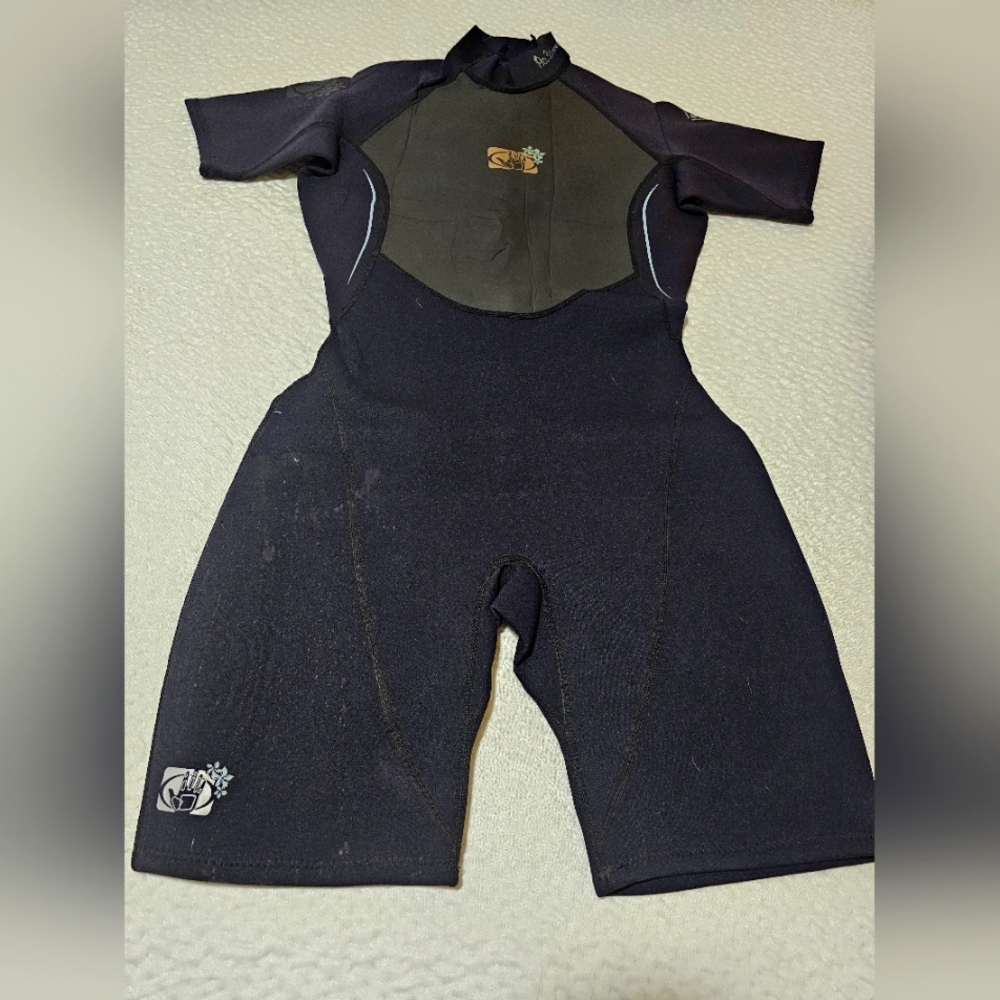 Body glove wetsuit women's size 12/12